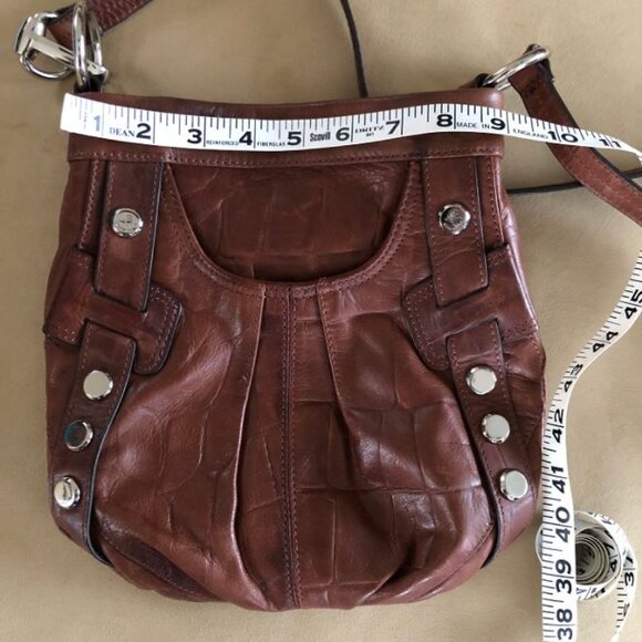 B. Makowsky Crocodile Embossed Brown Leather Crossbody Purse - Picture 9 of 10